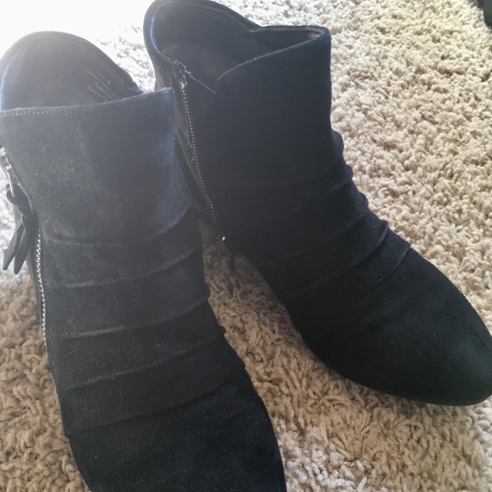 Biza heeled shoes